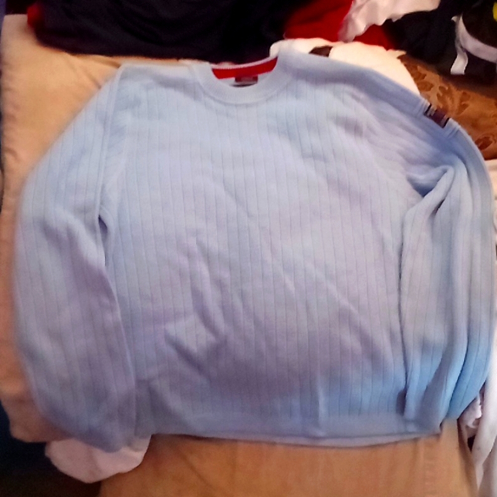 Abercrombie & Fitch baby blue lined pullover sweatshirt Size XL Retail $55.